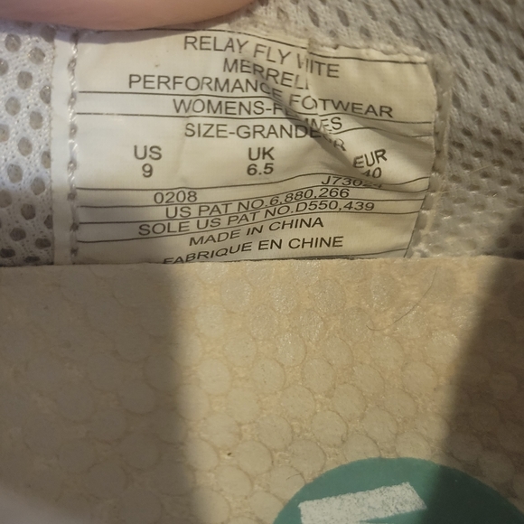 Merrell Women’s Relay Fly White Sneakers Size 9. Good Condition No Rips or Tears - Picture 8 of 9